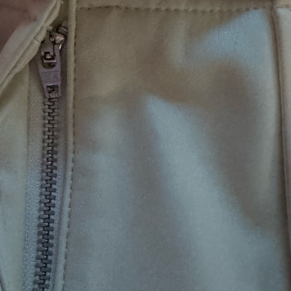 Veronica Beard Atala Cropped Tapered Pants - Picture 7 of 8